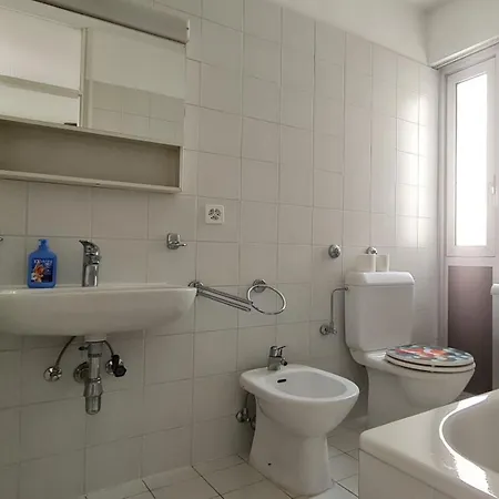Lugano Close To Swissminiatur & Private Parking On Request Apartment *